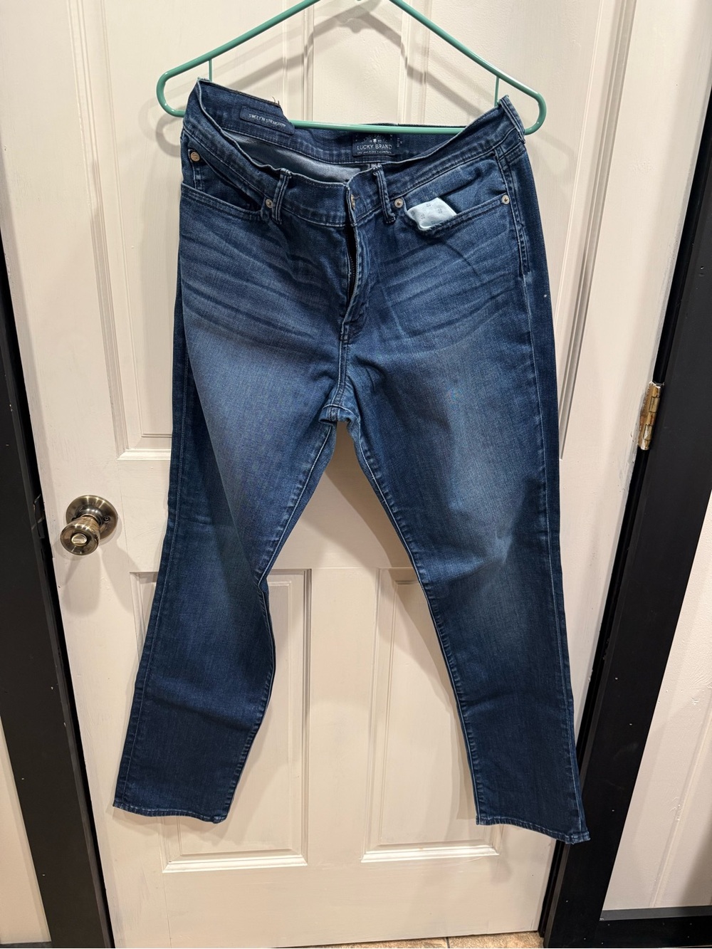 Lucky Brand Straight Leg Women's Jeans - Dark Blue Wash